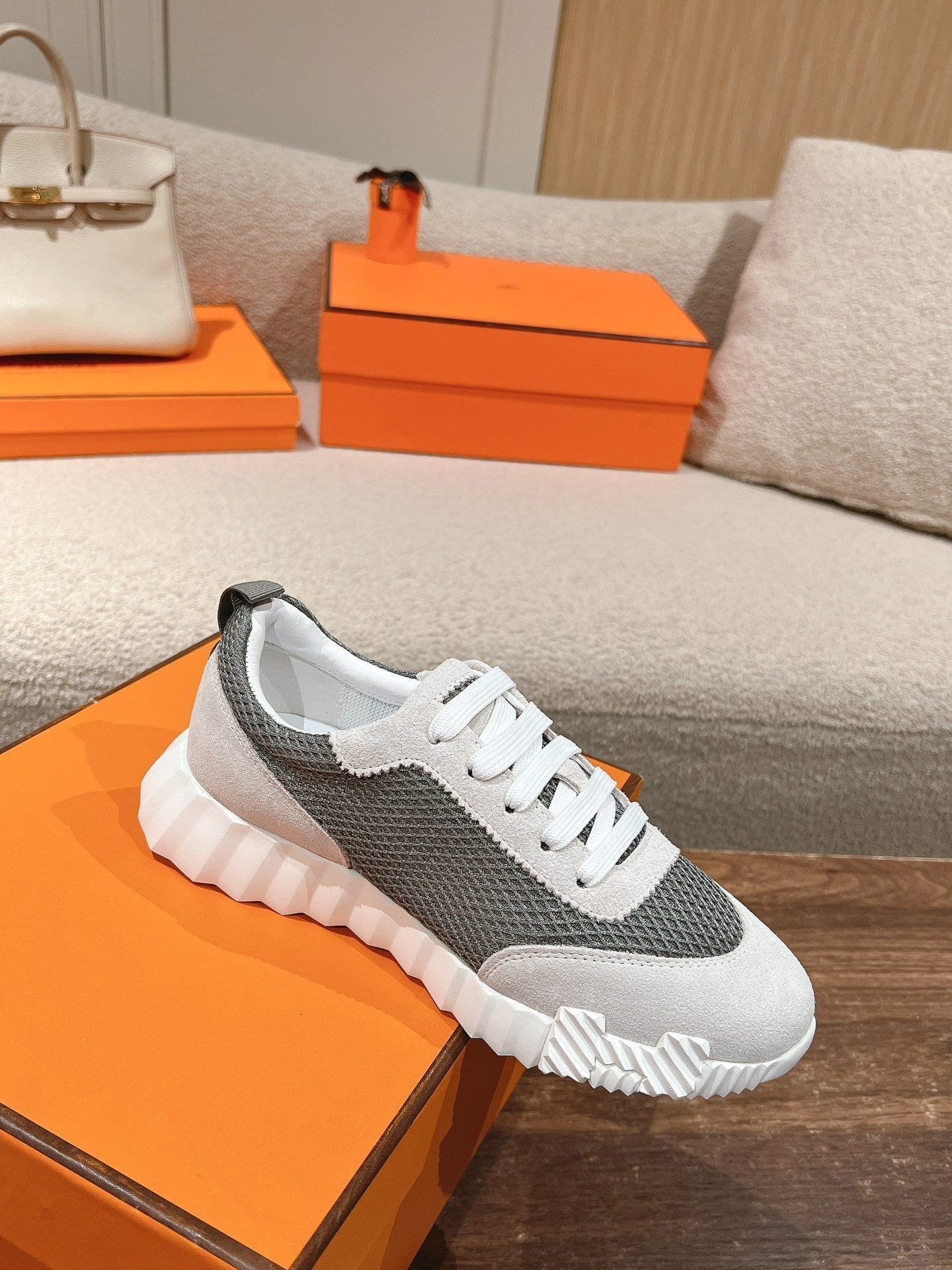 HERMES MAINLAND SNEAKER IN PALE GRAY SUEDE AND SMOKE GRAY BREATHABLE MESH FABRIC