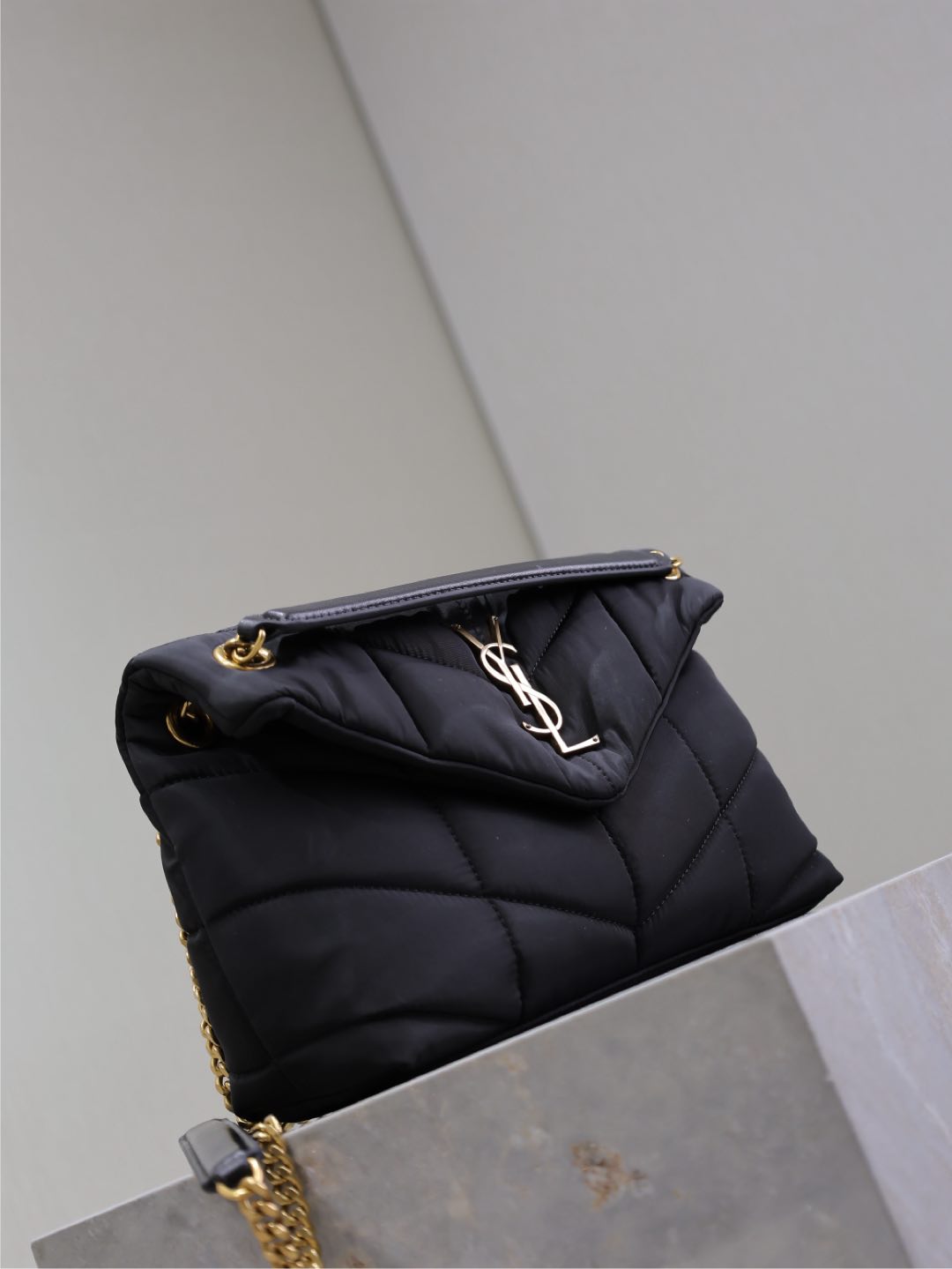 YSL 25S LOULOU PUFFER MEDIUM 29 IN BLACK NYLON
